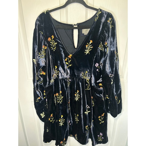 Anthropologie Embroidered Shimmer Velvet Floral Mini Dress Navy Blue XL - Picture 2 of 12